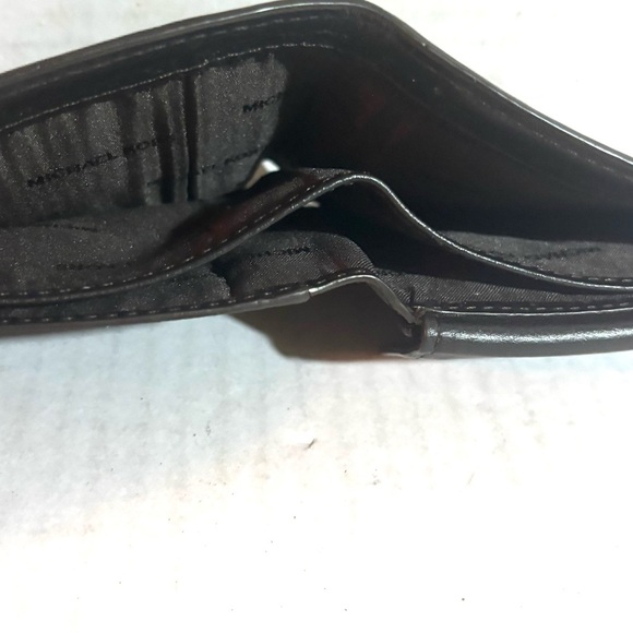 Michael kors  men’s MK signature print canvas wallet - Picture 5 of 5